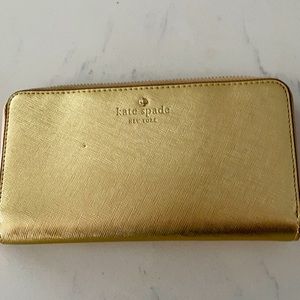 Golf Kate Spade wallet/wristlet